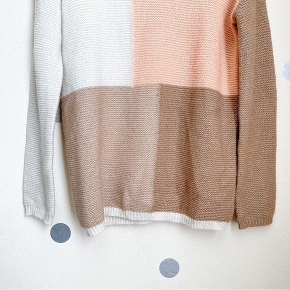 Cyrus Oversized Neutral Colorblock Cowl Neck Knit Sweater - Picture 4 of 8